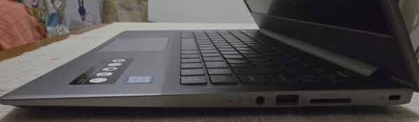 WhatsApp-Image-2026-05-07-at-00.35.34-3.jpg Portátil Medion i7 SSD S6445