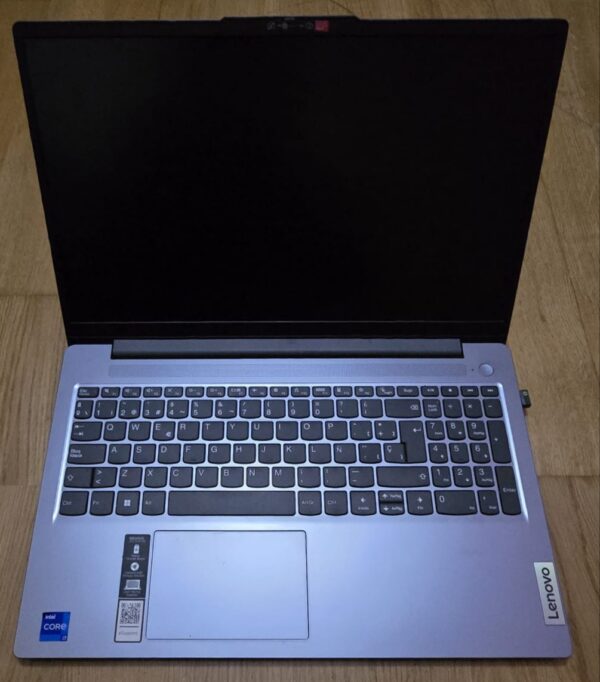 WhatsApp-Image-2026-05-07-at-00.48.21-1-1.jpg Lenovo IdeaPad Slim 3 15IRH8