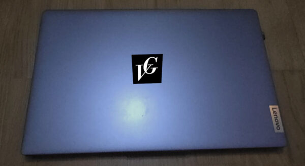 WhatsApp-Image-2026-05-07-at-00.48.21.jpg Lenovo IdeaPad Slim 3 15IRH8